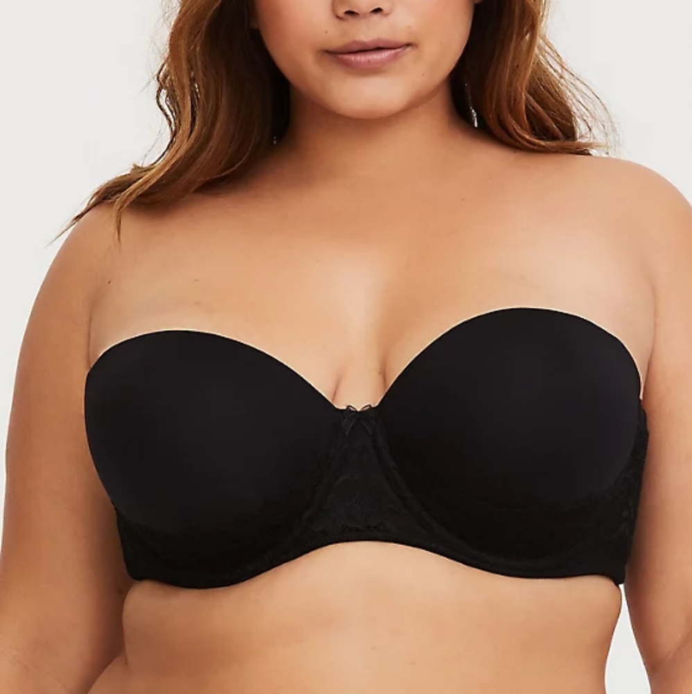 BLACK MICROFIBER & LACE PUSH-UP STRAPLESS BRA